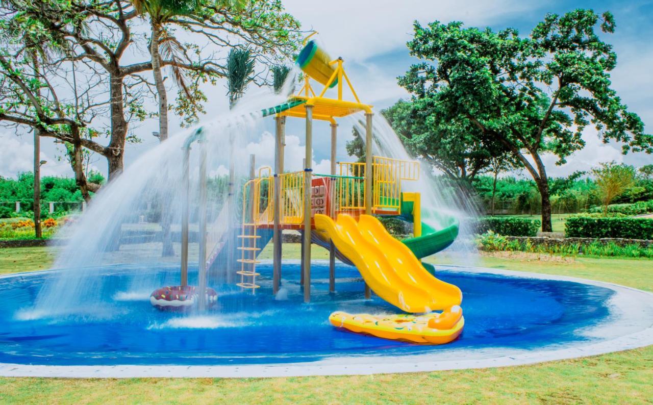 Acea Subic Beach Resort Exterior photo